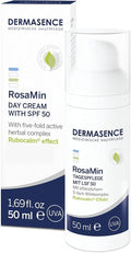 هو كريم نهاري Dermasence RosaMin بعامل حماية من الشمس SPF 50.
