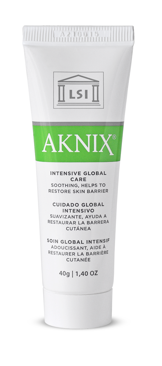 كريم AKNIX Intensive Global Care من شركة LSI Silderma، وهو منتج فرنسي مصمم للعناية الشاملة بالبشرة الدهنية والمختلطة التي تعاني من حب الشباب والالتهابات.