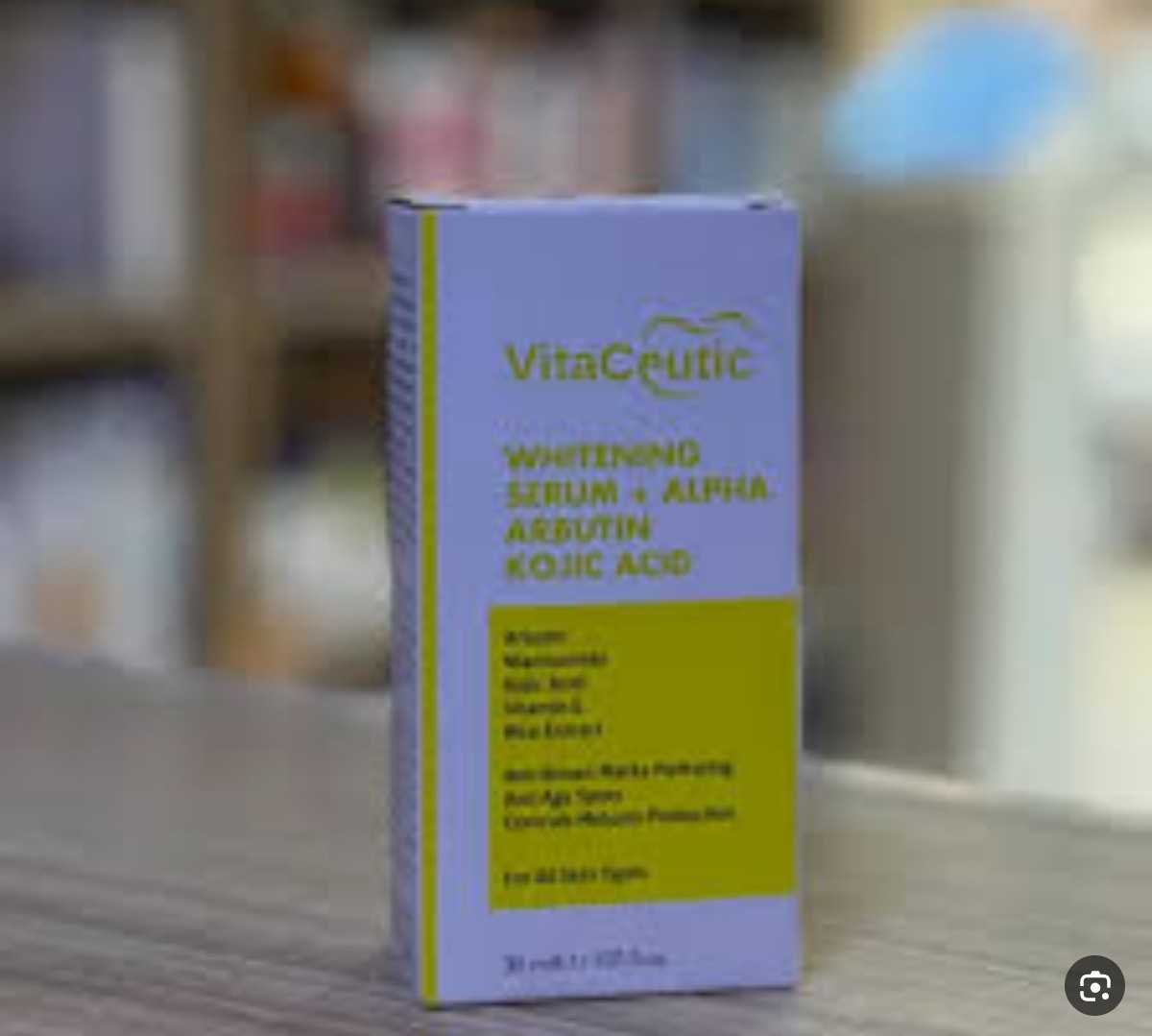 سيروم تفتيح البشرة من شركة فيتاكيوتك (Vitaceutic)، المصمم خصيصاً لاستهداف التصبغات والبقع الداكنة.
