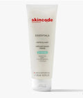 هو غسول سكين كود إيسنشالز لتنقية البشرة (Skincode Essentials Clarifying Wash)