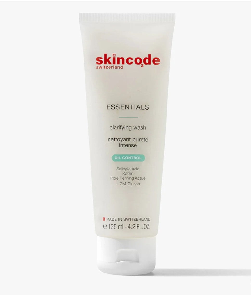 هو غسول سكين كود إيسنشالز لتنقية البشرة (Skincode Essentials Clarifying Wash)