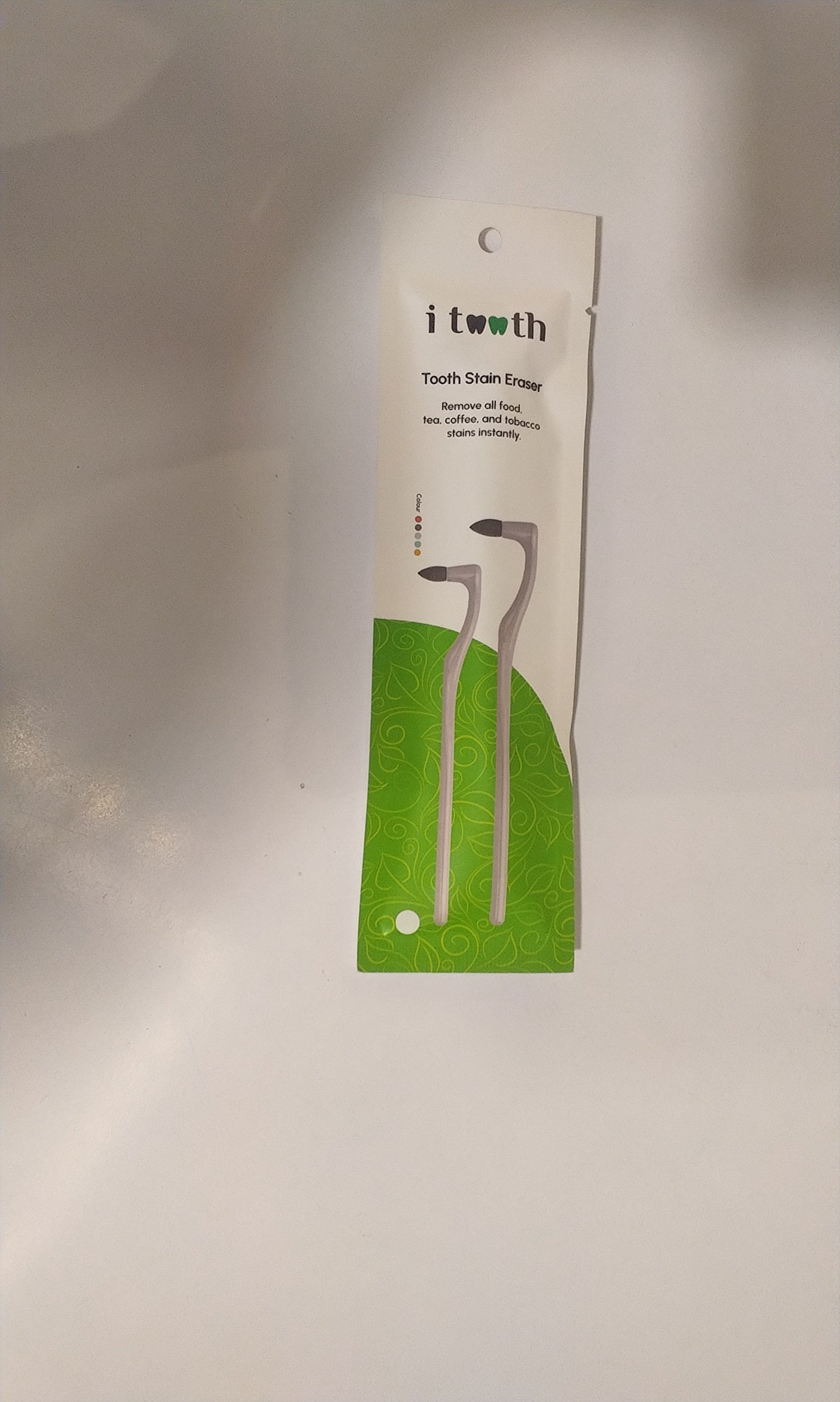 ممحاة تصبغات الأسنان (Tooth Stain Eraser) من العلامة التجارية iTooth.