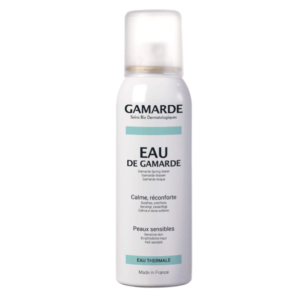 بخاخ المياه الحرارية من جامارد (Eau de Gamarde)، وهو عبارة عن مياه ينابيع حرارية طبيعية فرنسية مخصصة للعناية بالبشرة وتلطيفها