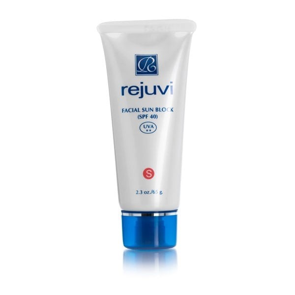 Rejuvi facial sun block spf ٤٠/ non tinted/واقي شمس ريجوفي بدون لون