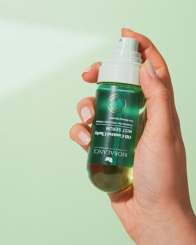 BIOBALANCE Oil-Control Clarity Mist Serum – 80ml | بيو بالانس سيروم بخاخ لتنظيم الدهون وتنقية المسام – 80 مل