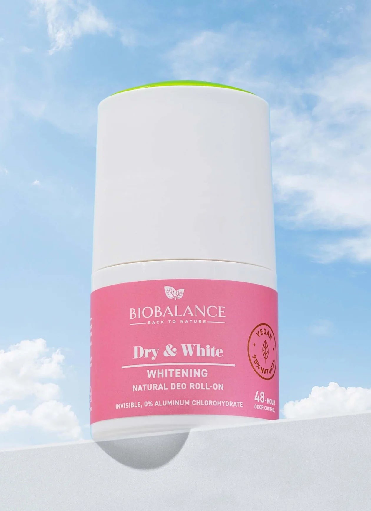 BIOBALANCE Dry & White Whitening Natural Deo Roll-On – 50ml | بيو بالانس رول مزيل للرائحة لتفتيح الإبط وتقليل التصبغات – 50 مل