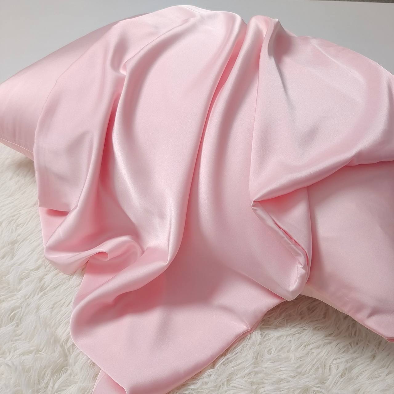 MURA Satin Pillowcase  | مورا غطاء مخدة ساتان لحماية الشعر والبشرة أثناء النوم